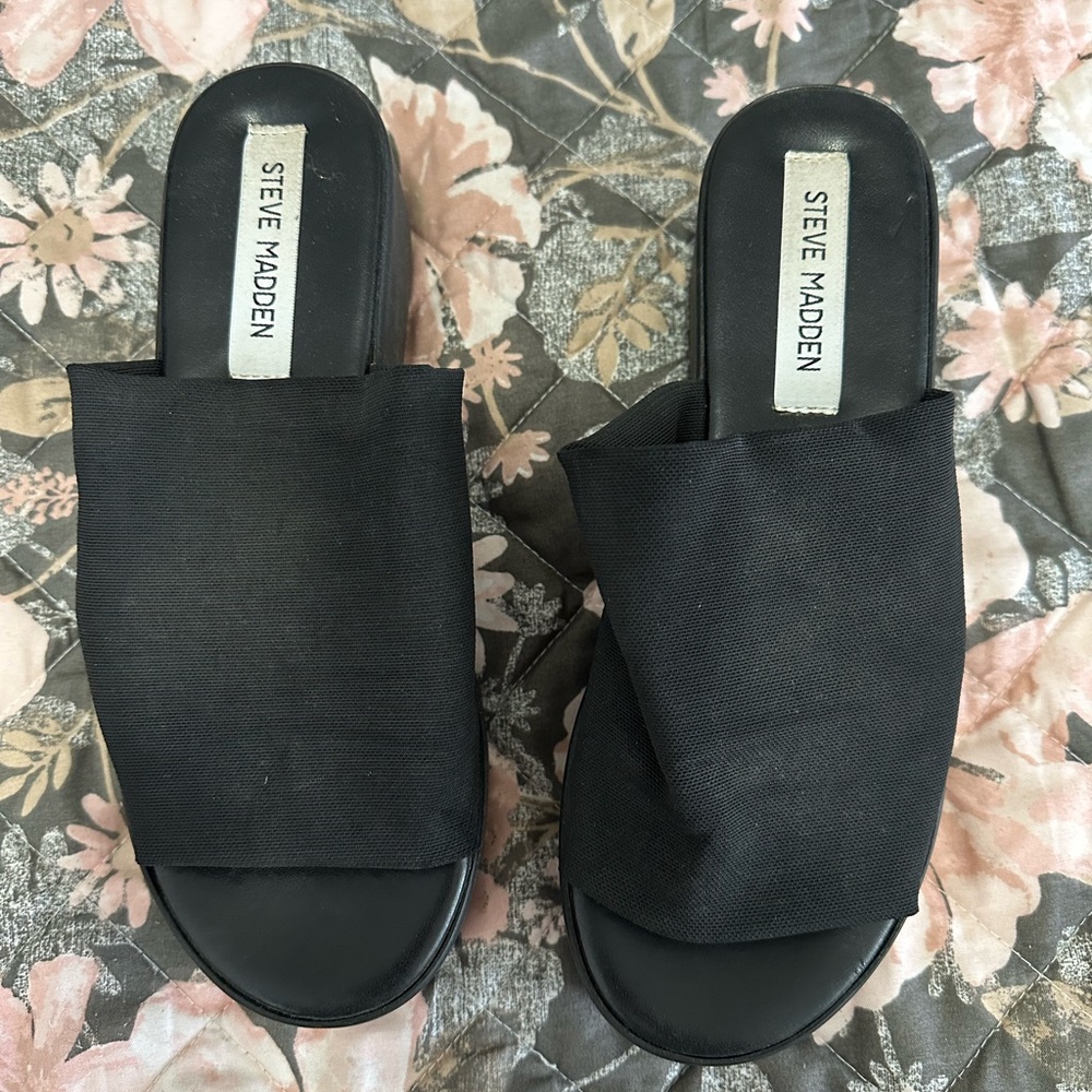 Steve Madden Black Slip-On Flat Mules